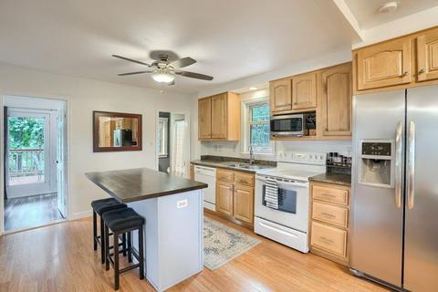 11 Mohawk Ave, Worcester, MA 01603 photo 14