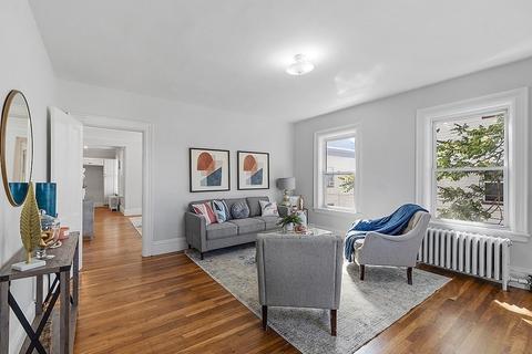 7 Nelson St, Lynn, MA 01905 photo 2