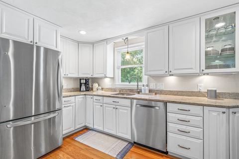 36 Parkview Rd, Reading, MA 01867 photo 7