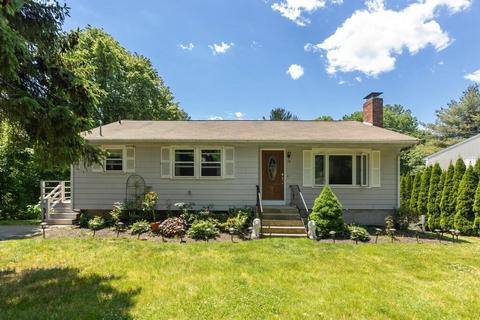 50 Mill St, Reading, MA 01867 photo 1