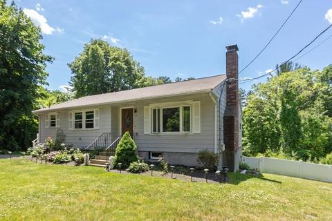 50 Mill St, Reading, MA 01867 photo 2