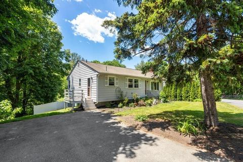 50 Mill St, Reading, MA 01867 photo 3