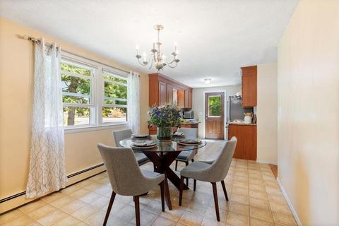 50 Mill St, Reading, MA 01867 photo 8