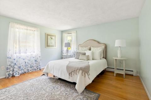 50 Mill St, Reading, MA 01867 photo 17