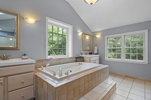 278 Wethersfield St, Rowley, MA 01969 photo 29