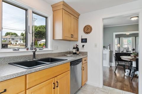18 Bridge St, Beverly, MA 01915 photo 22