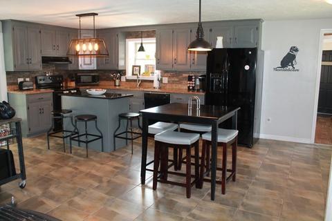 138 Warren St, Upton, MA 01568 photo 8