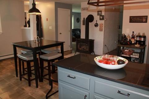 138 Warren St, Upton, MA 01568 photo 6