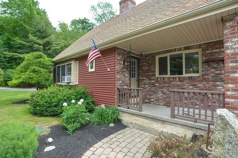 138 Warren St, Upton, MA 01568 photo 3