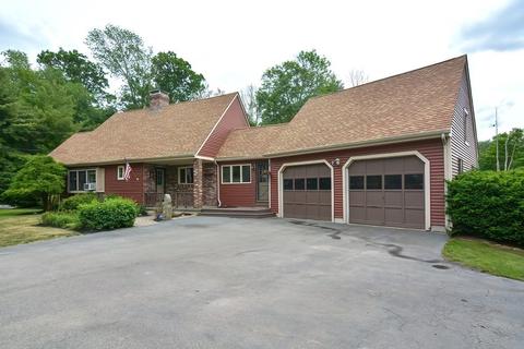 138 Warren St, Upton, MA 01568 photo 2