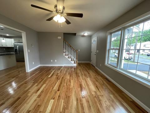 24 Blodgett St, Springfield, MA 01108 photo 8