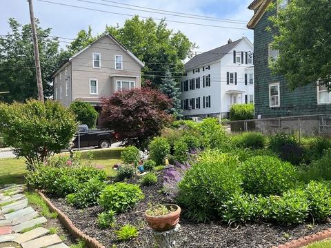 465 Peckham St, Fall River, MA 02721 photo 3