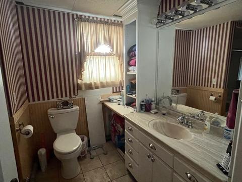 465 Peckham St, Fall River, MA 02721 photo 10