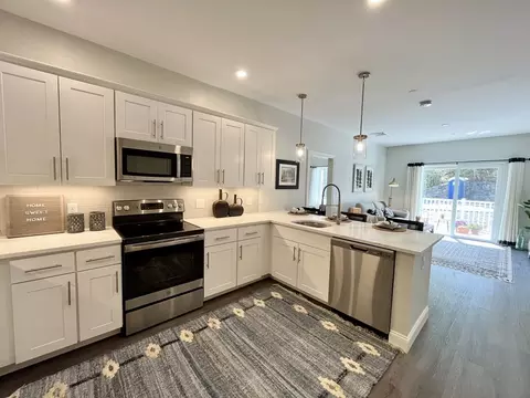 3111 Briarwood Vlg #3111, Clinton, MA 01510