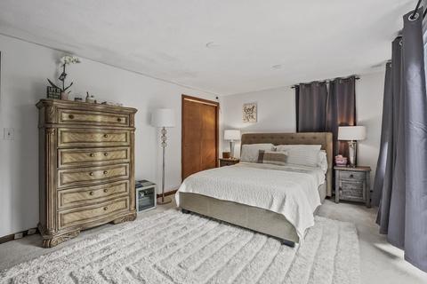 31 Walsh Ave, Stoneham, MA 02180 photo 10