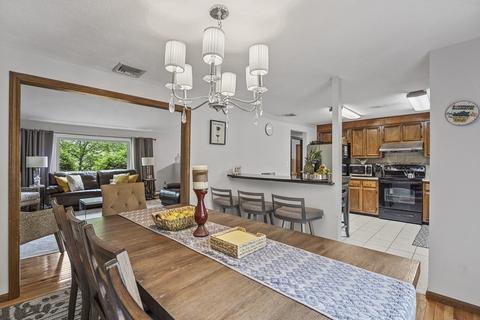31 Walsh Ave, Stoneham, MA 02180 photo 6