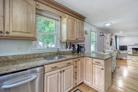 66 Vincent Rd, Dedham, MA 02026 photo 7