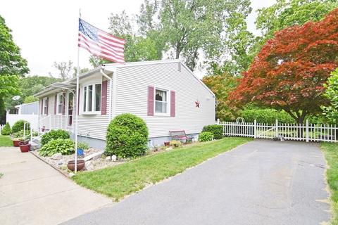 35 Hudson St, Springfield, MA 01118 photo 17