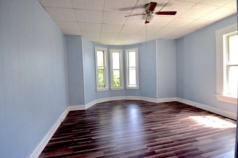 229 Stackpole St, Lowell, MA 01852 photo 6
