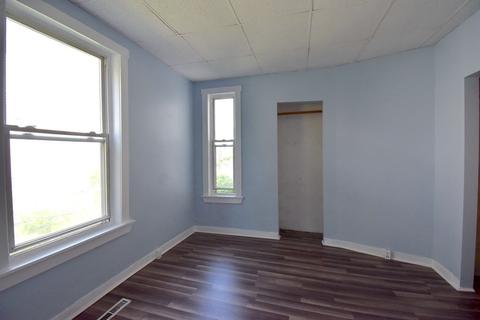229 Stackpole St, Lowell, MA 01852 photo 8