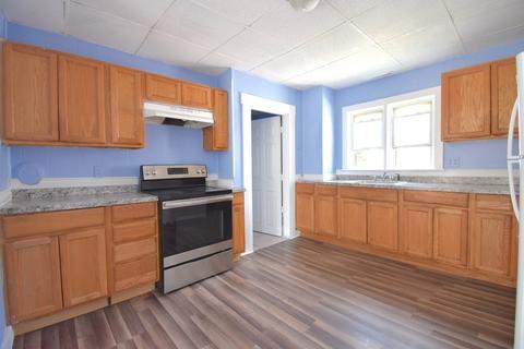 229 Stackpole St, Lowell, MA 01852 photo 2