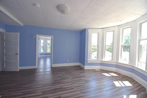 229 Stackpole St, Lowell, MA 01852 photo 17
