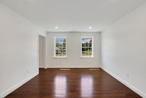 253 Sterling St, Lancaster, MA 01523 photo 11