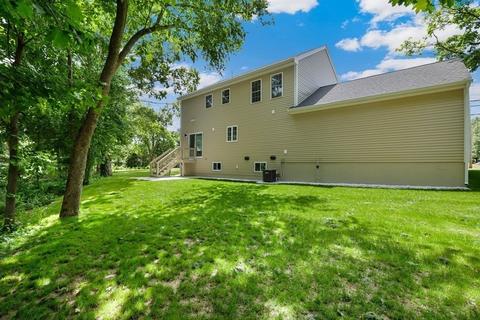 253 Sterling St, Lancaster, MA 01523 photo 33