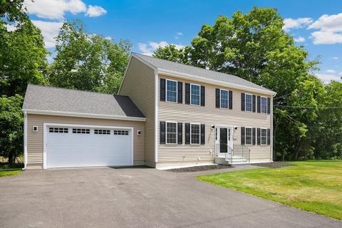 253 Sterling St, Lancaster, MA 01523 photo 1