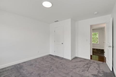 253 Sterling St, Lancaster, MA 01523 photo 24