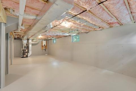 253 Sterling St, Lancaster, MA 01523 photo 29