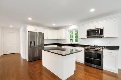 253 Sterling St, Lancaster, MA 01523 photo 4