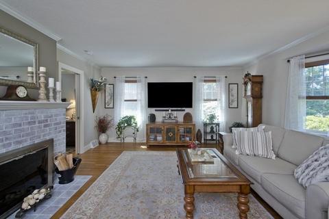 448 Tinkham Rd, Springfield, MA 01129 photo 7