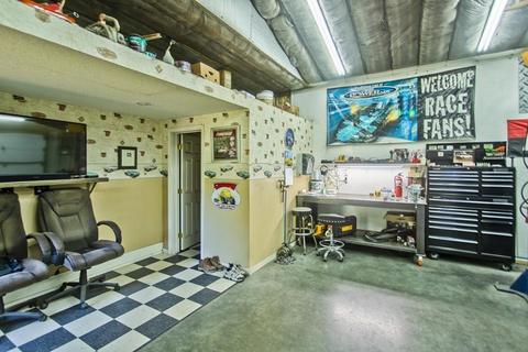 448 Tinkham Rd, Springfield, MA 01129 photo 29