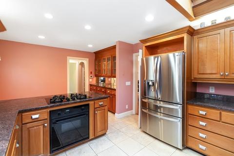 471 Trafton Rd, Springfield, MA 01108 photo 6
