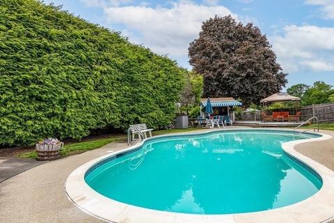 41 Overlook Rd, Marblehead, MA 01945 photo 1