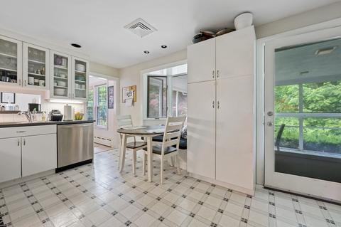 38 Colonial Rd, Needham, MA 02492 photo 10