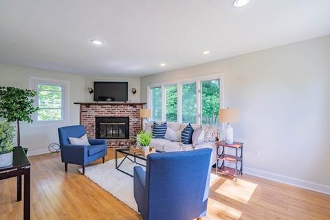 122 Parker St, Maynard, MA 01754 photo 2
