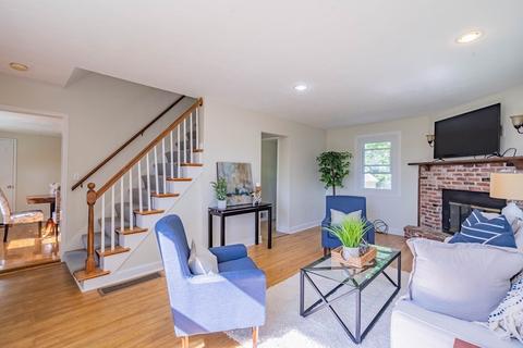 122 Parker St, Maynard, MA 01754 photo 3