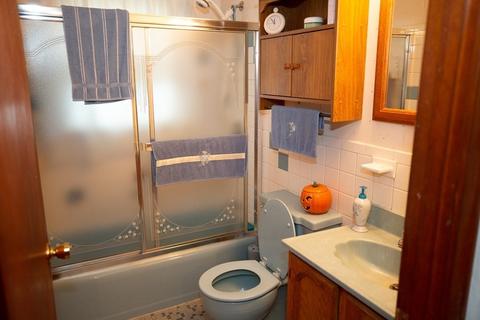 5 Phyllis Dr, Randolph, MA 02368 photo 18