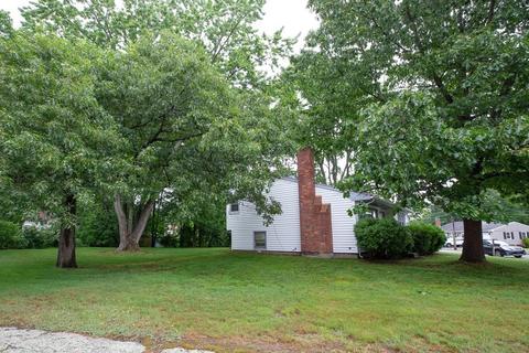 5 Phyllis Dr, Randolph, MA 02368 photo 5