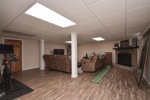 141 Louis Rd, Springfield, MA 01118 photo 25