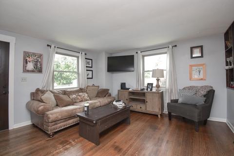141 Louis Rd, Springfield, MA 01118 photo 3