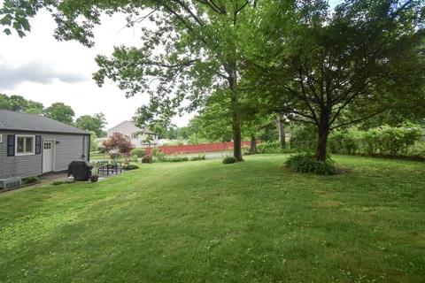 141 Louis Rd, Springfield, MA 01118 photo 30