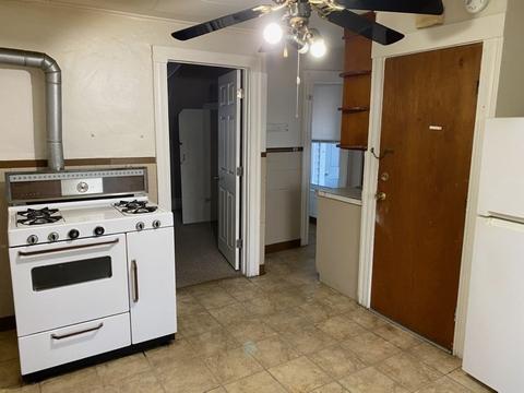39 Eastern Ave, Worcester, MA 01605 photo 2