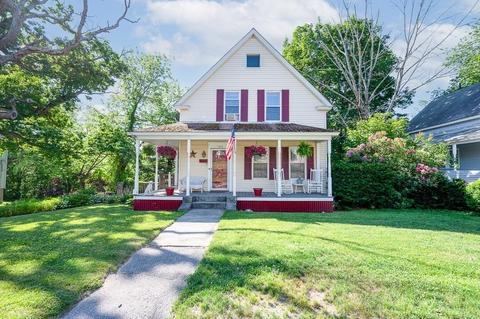 105 Clover St, Worcester, MA 01603 photo 1