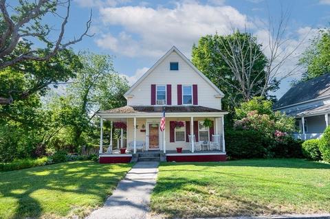 105 Clover St, Worcester, MA 01603 photo 2