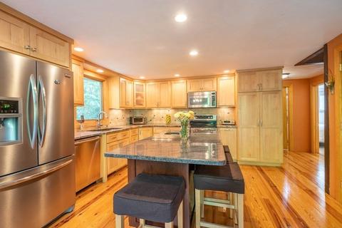 132 Whitins Rd, Sutton, MA 01590 photo 17