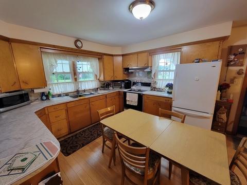 66 Eagle St, Ware, MA 01082 photo 5