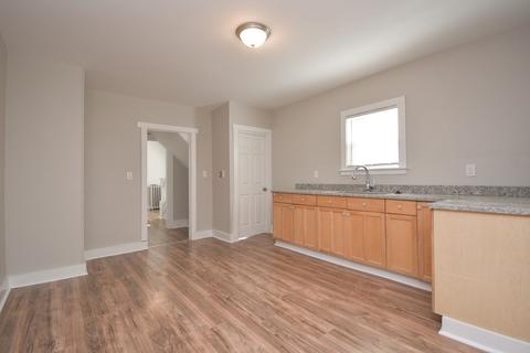 155 Hampden St, Chicopee, MA 01013 photo 8